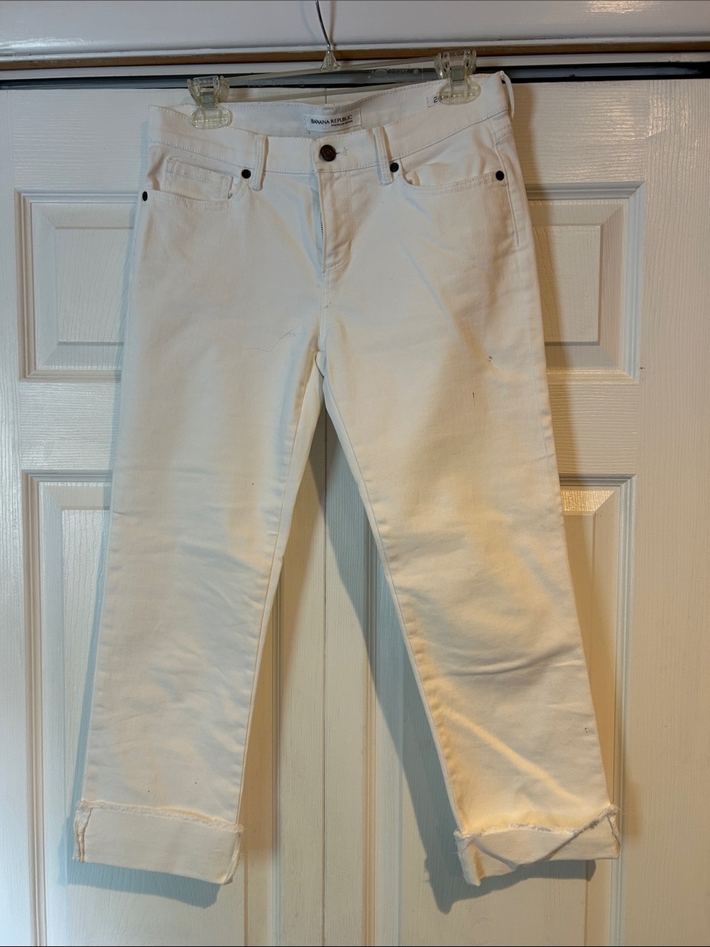 Banana Republic Cream Cropped Straight Jeans